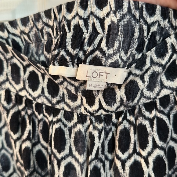 LOFT skirt - Picture 3 of 5